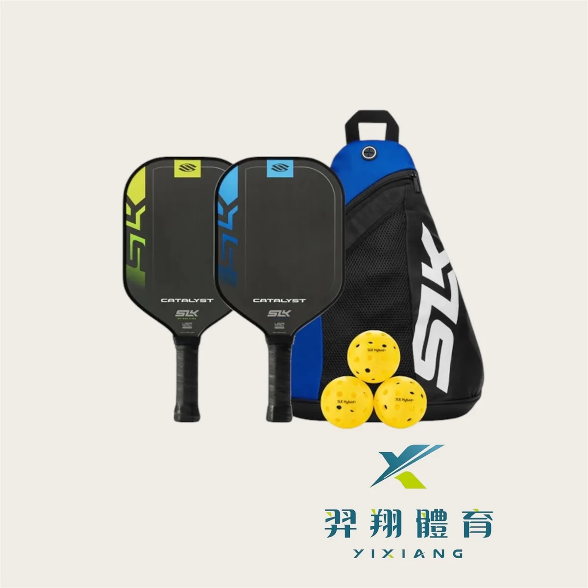 雙拍套組：黃綠與水藍拍各一支、三顆黃球與藍色背袋